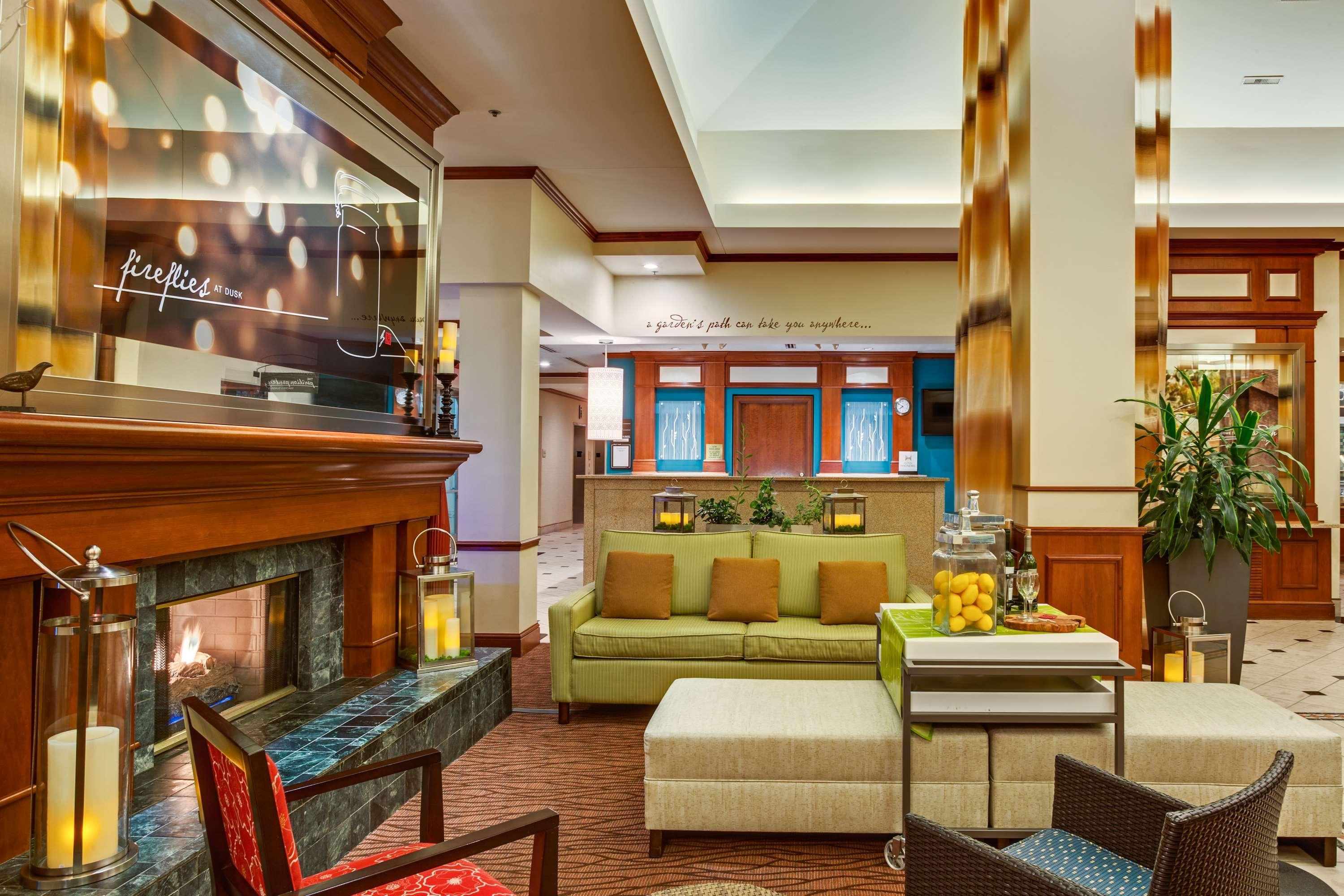Hilton Garden Inn Cleveland Airport Fairview Park Eksteriør bilde